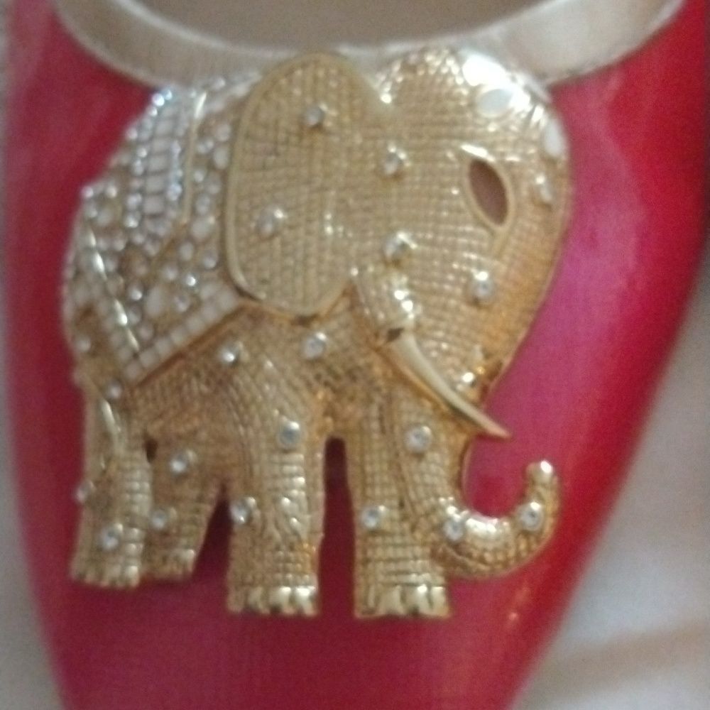 Lilly Pulitzer  - Picture 4 of 7